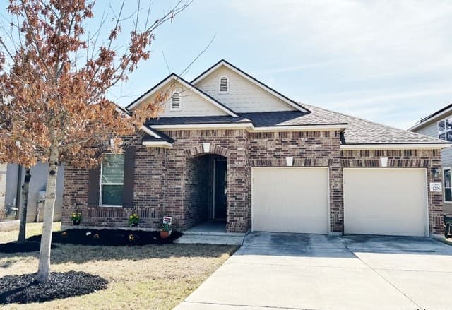 4-bedroom rental at 11208 Hill Top Bend in Helotes TX