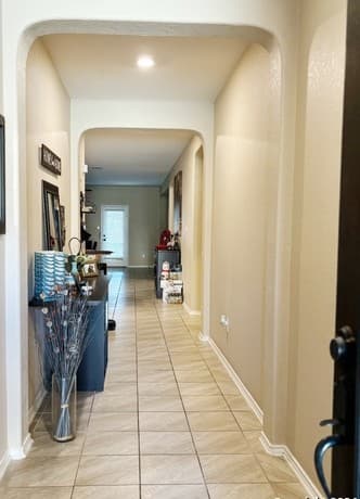 4-bedroom rental at 11208 Hill Top Bend in Helotes, TX — photo 2