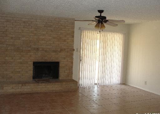 3-bedroom rental at 4710 Oakfield Way in San Antonio, TX — photo 3