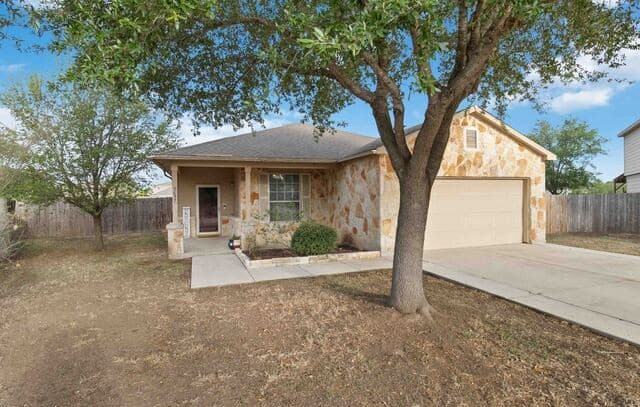 3-bedroom rental at 3637 Double Diamond in Schertz TX