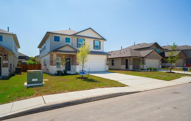 5-bedroom rental at 164 Western Gull in San Antonio TX