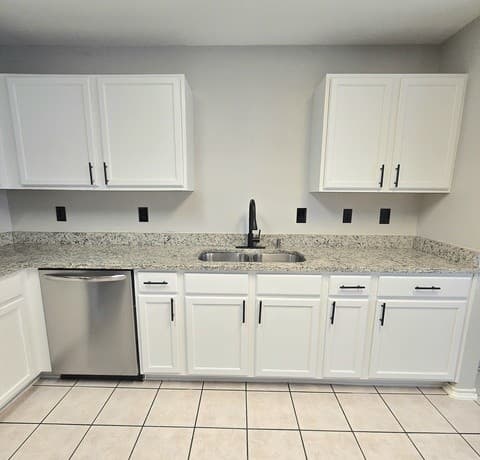 3-bedroom rental at 8518 Park Olympia in Universal City, TX — photo 3