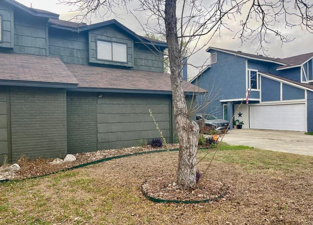2-bedroom rental at 12142 Vista Nogal in San Antonio, TX — photo 2
