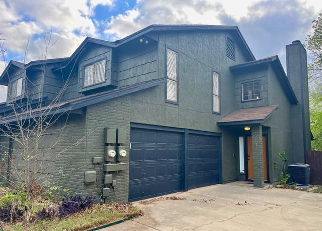 2-bedroom rental at 12142 Vista Nogal in San Antonio, TX — photo 3
