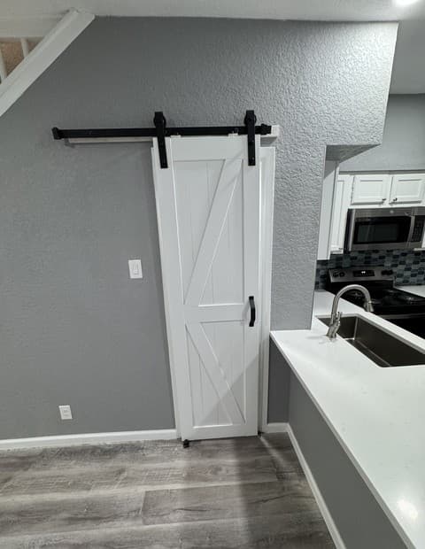 2-bedroom rental at 1833 Garys in San Antonio, TX — photo 5