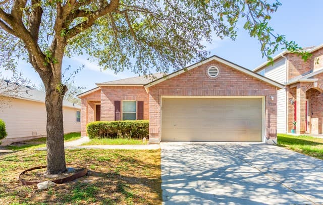 3-bedroom rental at 11139 Baffin Oaks in San Antonio TX