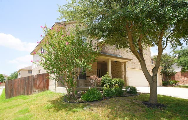 4-bedroom rental at 144 Kipper in Cibolo, TX — photo 3