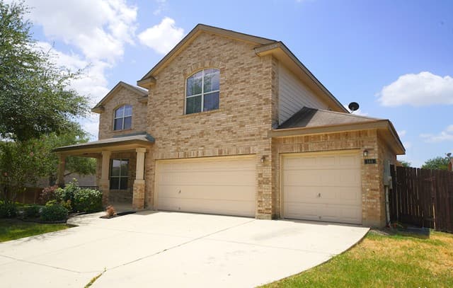 4-bedroom rental at 144 Kipper in Cibolo, TX — photo 5