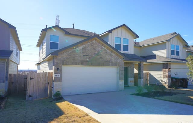 4-bedroom rental at 6611 Copper King in San Antonio, TX — photo 3
