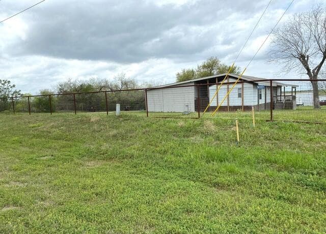 2-bedroom rental at 9075 Loop 1604 in Elmendorf TX
