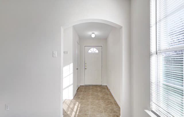 3-bedroom rental at 10023 Vasso Vw Unit 1 in Converse, TX — photo 2