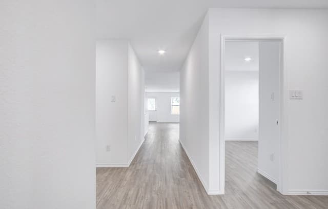 4-bedroom rental at 15003 Greenfield Mill in San Antonio, TX — photo 4