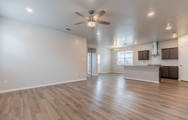 3-bedroom rental at 3923 Ivy in St Hedwig, TX — photo 5
