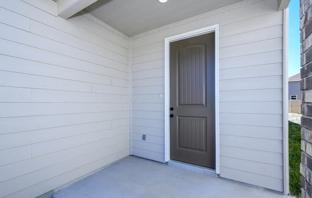 4-bedroom rental at 6511 Runaway Row in Converse, TX — photo 4