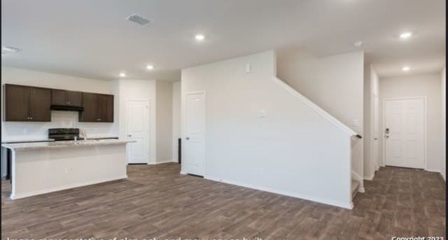 4-bedroom rental at 1310 Brown Pelican in San Antonio, TX — photo 3