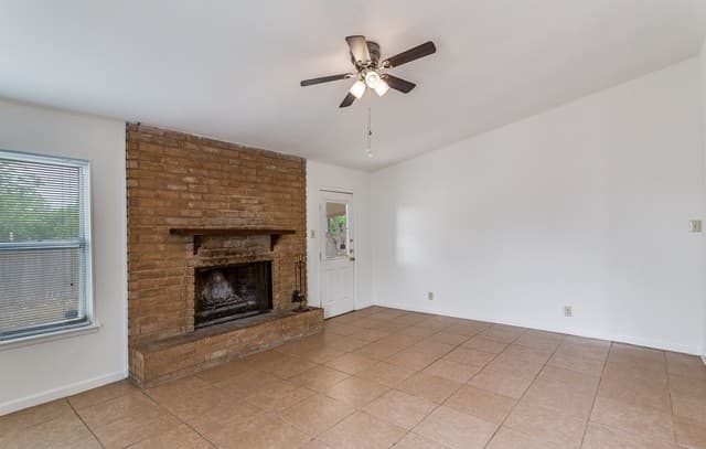3-bedroom rental at 5326 Rambowllette in San Antonio, TX — photo 4
