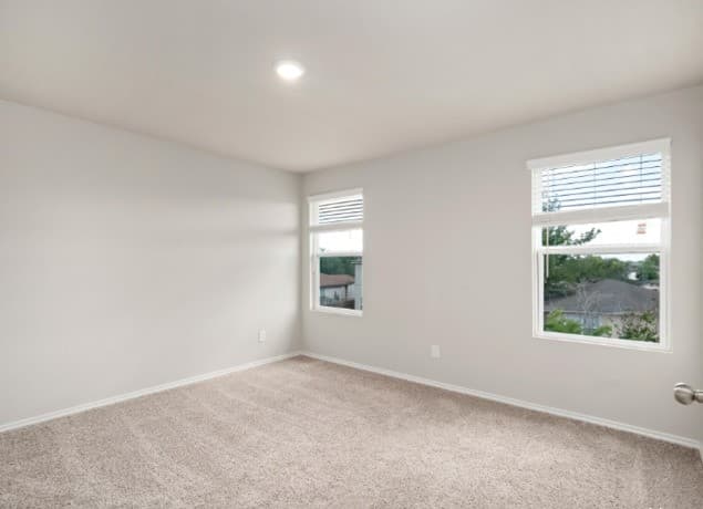 3-bedroom rental at 7911 Dial Ike Dr Unit 101 in San Antonio, TX — photo 3