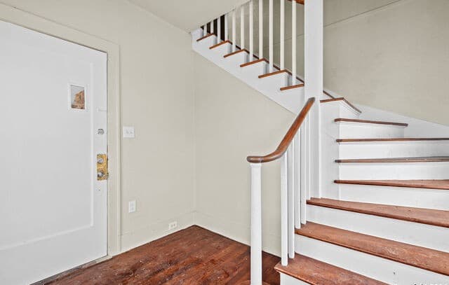 2-bedroom rental at 1618 W Kings Hwy Unit 1620-1 in San Antonio, TX — photo 3