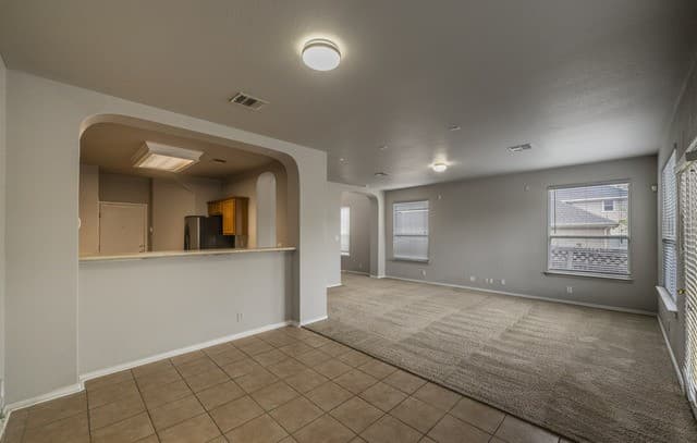 2-bedroom rental at 6729 Biscay Bay in San Antonio, TX — photo 2