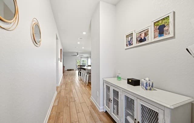 4-bedroom rental at 1512 Arcadian Lily in San Antonio, TX — photo 5