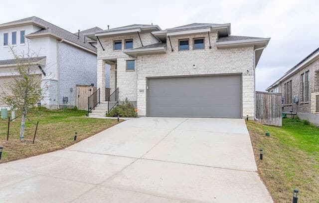 4-bedroom rental at 14923 Endsley in San Antonio, TX — photo 3