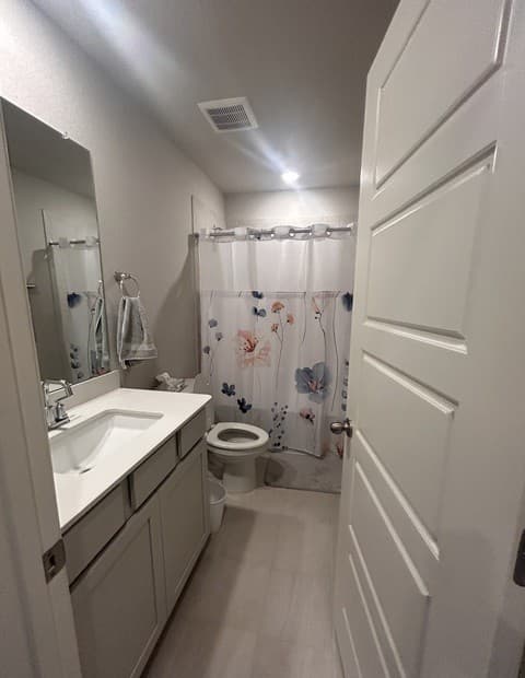 4-bedroom rental at 1326 Arcadian Rose in San Antonio, TX — photo 4