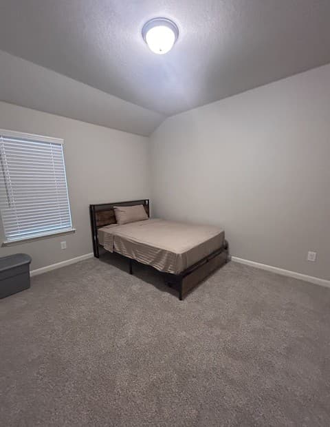 4-bedroom rental at 1326 Arcadian Rose in San Antonio, TX — photo 5