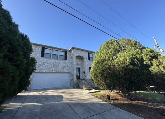 4-bedroom rental at 11514 Cavendish Circle in San Antonio TX