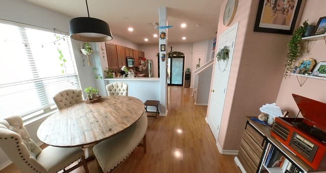 3-bedroom rental at 6102 S Jolie in San Antonio, TX — photo 4