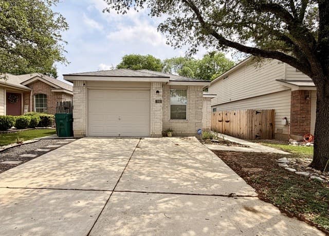 3-bedroom rental at 86 Coastal in San Antonio, TX — photo 4