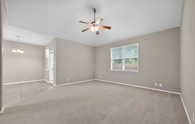 4-bedroom rental at 201 Canyon Vista in Cibolo, TX — photo 5