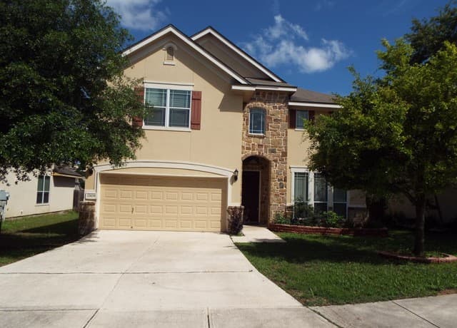 4-bedroom rental at 25839 Big Bluestem in San Antonio TX