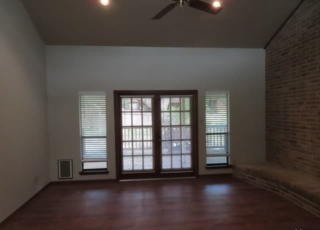 3-bedroom rental at 9207 Lasater St. in San Antonio, TX — photo 4