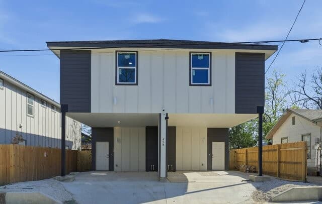 3-bedroom rental at 458 Blue Bonnet in San Antonio TX