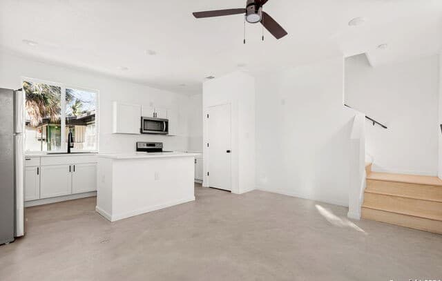 2-bedroom rental at 1005 Essex Unit 202 in San Antonio, TX — photo 2