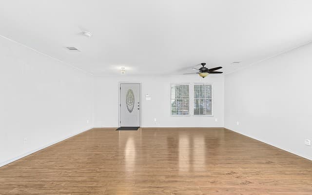 3-bedroom rental at 7527 Escada Crest in San Antonio, TX — photo 4