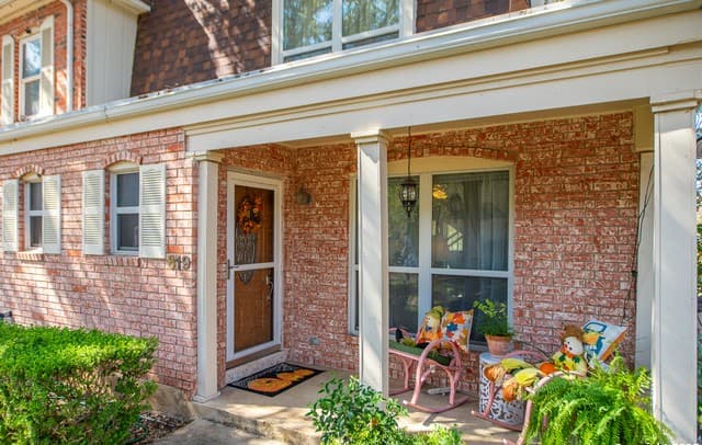 2-bedroom rental at 619 Strings Unit 619 in San Antonio, TX — photo 3