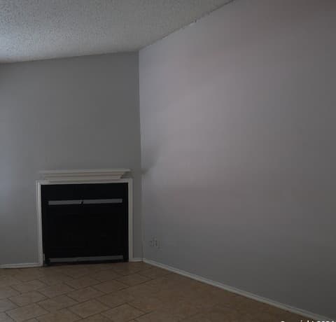 2-bedroom rental at 5609 Lochmoor Unit #1 in San Antonio, TX — photo 2