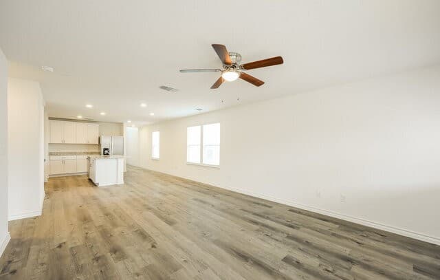 4-bedroom rental at 10219 Monte Carmel in Converse, TX — photo 5