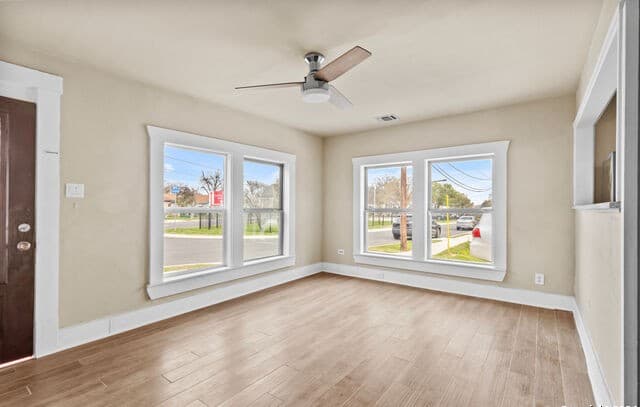 1-bedroom rental at 100 Valero St Unit 102 in San Antonio, TX — photo 4