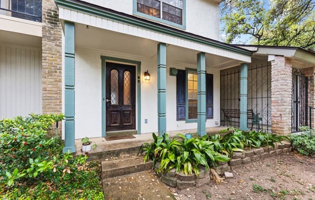 2-bedroom rental at 11303 Vance Jackson Unit K2 in San Antonio, TX — photo 3