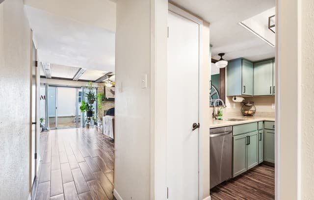 2-bedroom rental at 11303 Vance Jackson Unit K2 in San Antonio, TX — photo 5