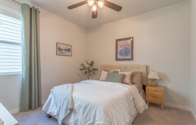 4-bedroom rental at 9931 Forestier Grn in San Antonio, TX — photo 3