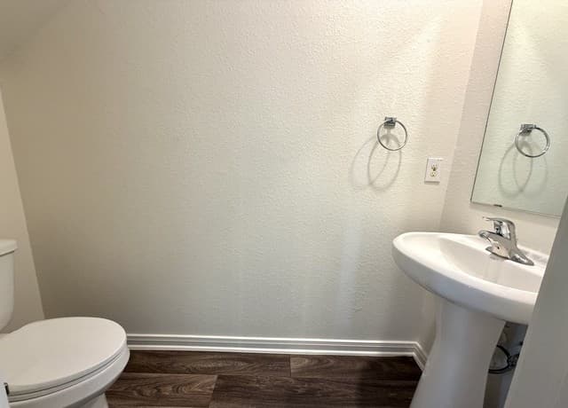 3-bedroom rental at 7318 Sharma Valley in San Antonio, TX — photo 4