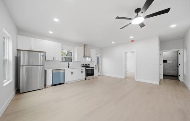 1-bedroom rental at 1225 Burnet Unit 102 in San Antonio, TX — photo 3