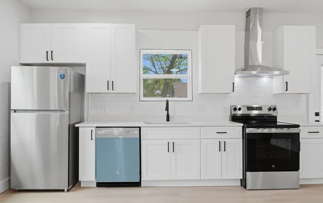 1-bedroom rental at 1225 Burnet Unit 102 in San Antonio, TX — photo 5