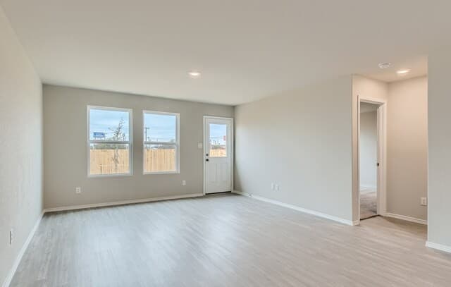 4-bedroom rental at 8526 Buntings PL in San Antonio, TX — photo 2