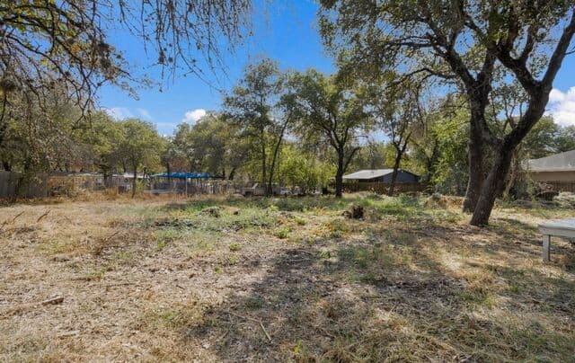 3-bedroom rental at 23414 Dragon Rock in Elmendorf, TX — photo 2