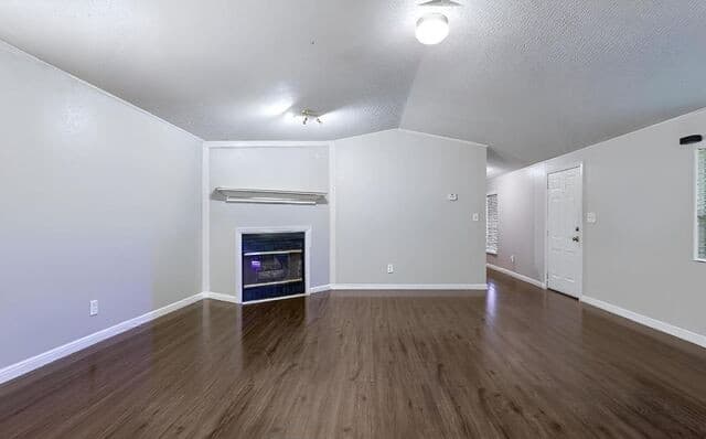3-bedroom rental at 23414 Dragon Rock in Elmendorf, TX — photo 4