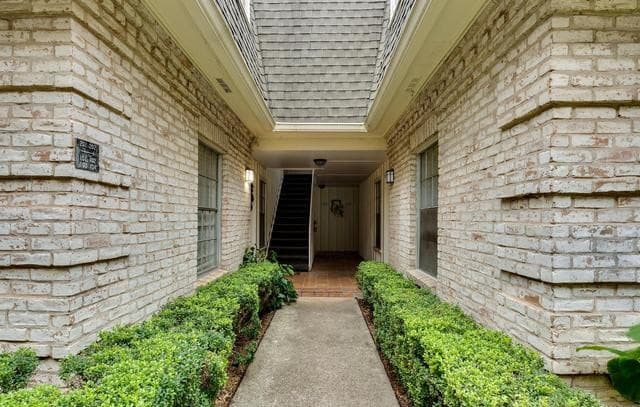 2-bedroom rental at 168 Barilla Pl Unit A-102 in San Antonio, TX — photo 4